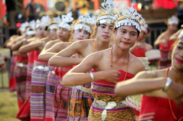 Tari Likurai: Tarian Tradisional Kabupaten Belu