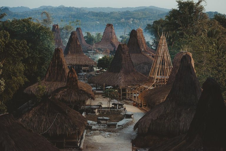 Kampung Adat Praijing