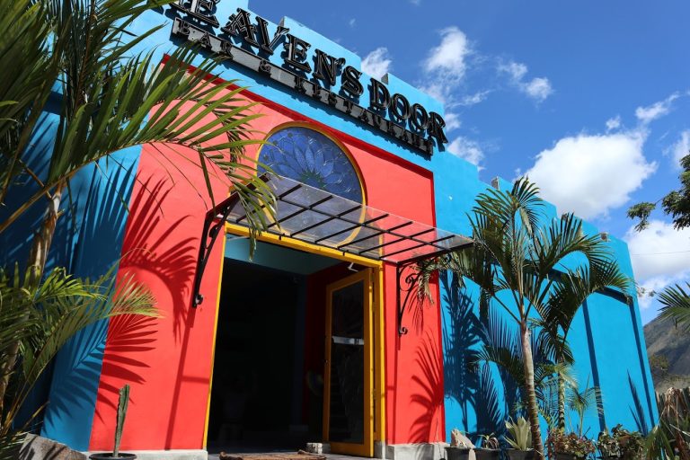 Heaven’s Door Bar & Restaurant